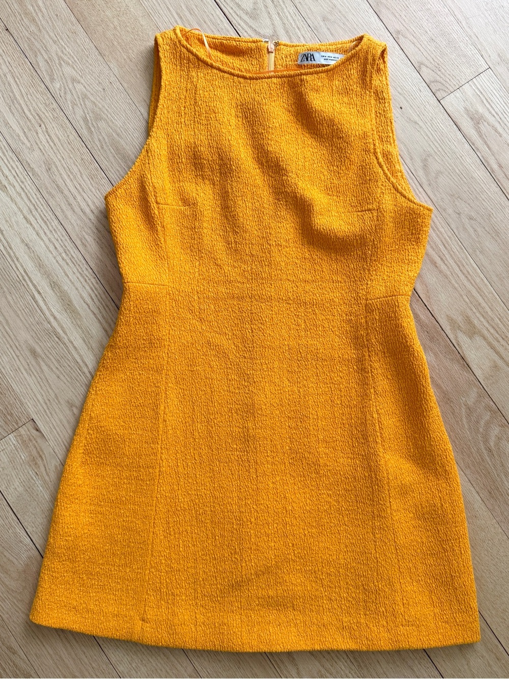 Zara Womens Sleeveless Textured Shift Dress in Bright Orange Medium